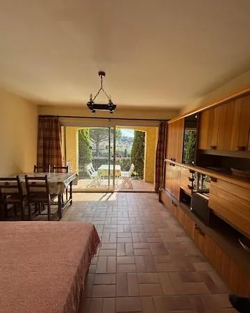 Apartament Les Mercadiers