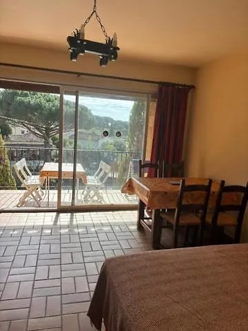 Les Mercadiers Apartment